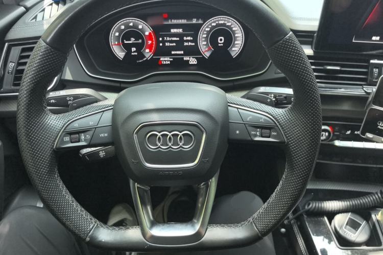 Used Audi Q5L Sportback 2021 40 TFSI Luxury Edition Steering Wheel