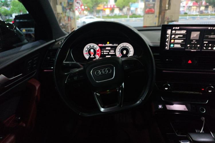 Used Audi Q5L Sportback 2021 40 TFSI Fashion Model Steering Wheel