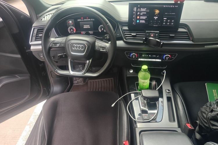 Used Audi Q5L Sportback 2021 40 TFSI Luxury Edition Steering Wheel