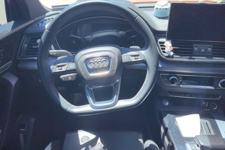 Used Audi Q5L Sportback 2021 40 TFSI Fashion Model Steering Wheel