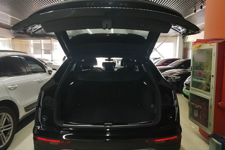 Used Audi Q5L Sportback 2021 40 TFSI Luxury Edition Trunk