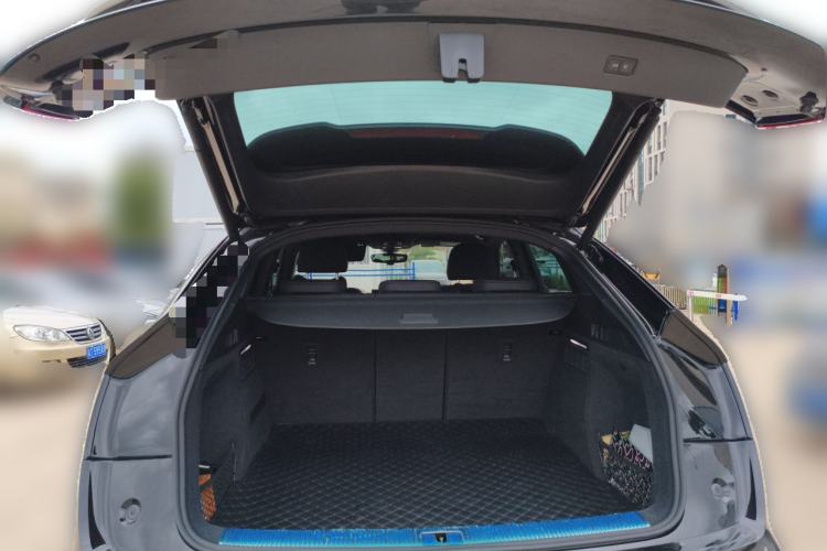 Used Audi Q5L Sportback 2021 40 TFSI Fashion Model Trunk