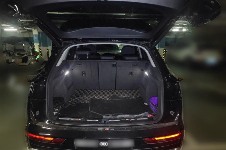 Used Audi Q5L Sportback 2021 40 TFSI Fashion Model Trunk