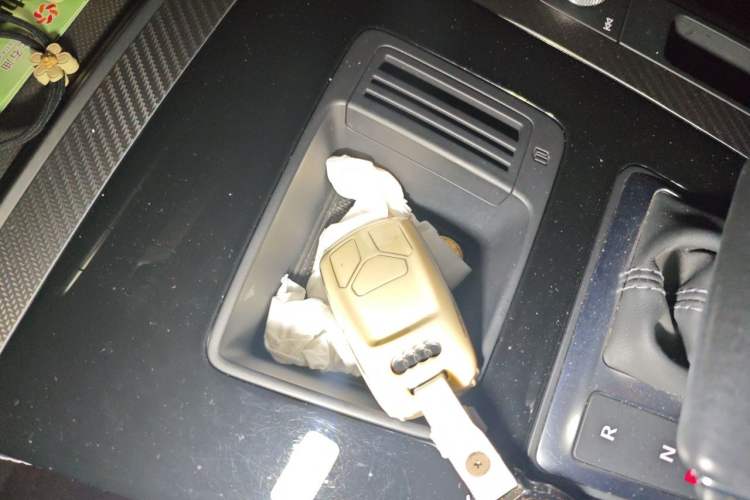 Used Audi Q5L Sportback 2021 40 TFSI Luxury Edition Vehicle Key
