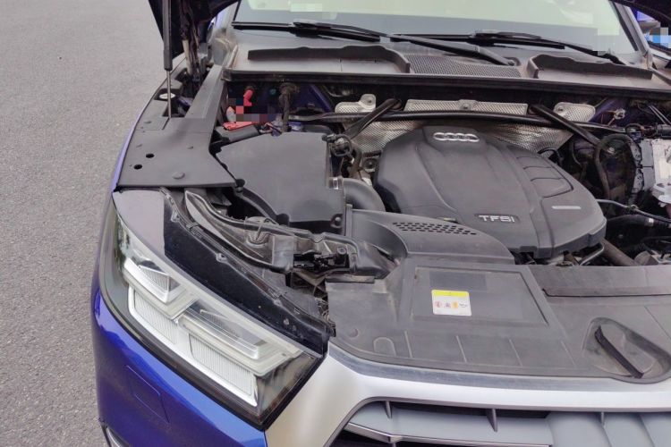 Used Audi Q5L Sportback 2021 40 TFSI Enjoy Life Edition Engine Bay Right