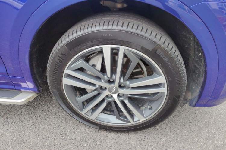 Used Audi Q5L Sportback 2021 40 TFSI Enjoy Life Edition Right Front Wheel Hub