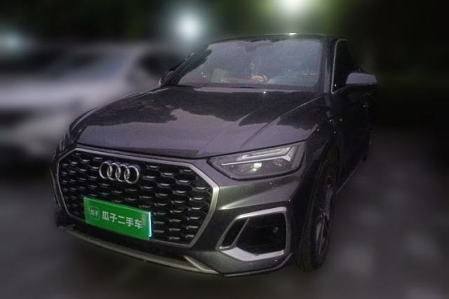 Audi Q5L Sportback 2021 40 TFSI Fashion Model usata