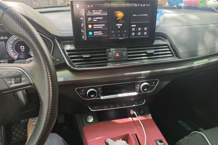 Used Audi Q5L Sportback 2021 40 TFSI Luxury Edition Audio And AC Panel
