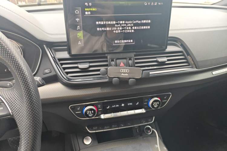 Used Audi Q5L Sportback 2021 40 TFSI Luxury Edition Audio And AC Panel