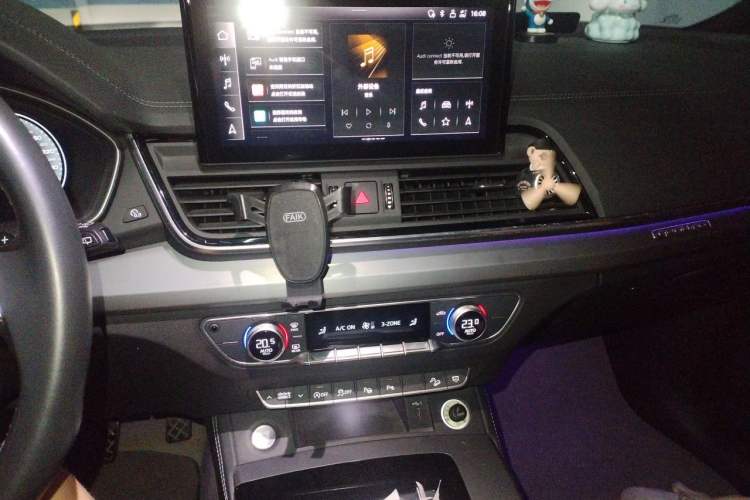 Used Audi Q5L Sportback 2021 40 TFSI Fashion Model Audio And AC Panel