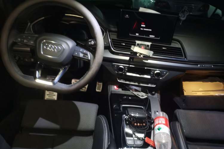 Used Audi Q5L Sportback 2021 45 TFSI Luxury Edition Center Console