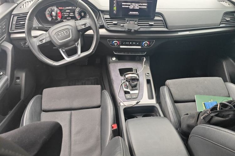 Used Audi Q5L Sportback 2021 40 TFSI Luxury Edition Center Console