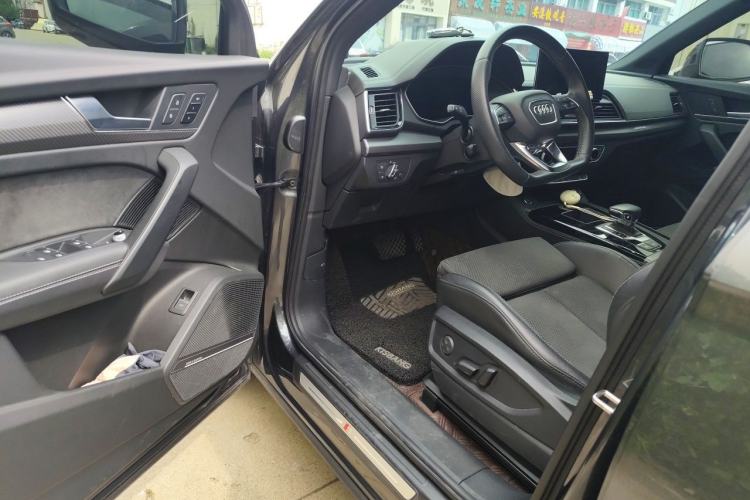 Used Audi Q5L Sportback 2021 45 TFSI Luxury Edition Driver Seat