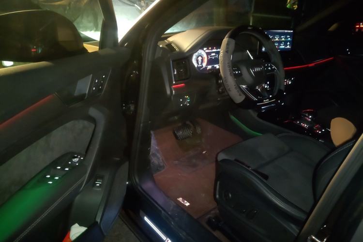 Used Audi Q5L Sportback 2021 40 TFSI Luxury Edition Driver Seat
