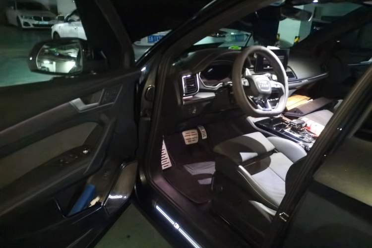 Used Audi Q5L Sportback 2021 45 TFSI Luxury Edition Driver Seat