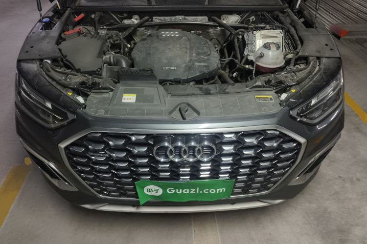 Used Audi Q5L Sportback 2021 40 TFSI Luxury Edition Engine Bay