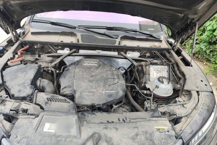 Used Audi Q5L Sportback 2021 45 TFSI Luxury Edition Engine Bay