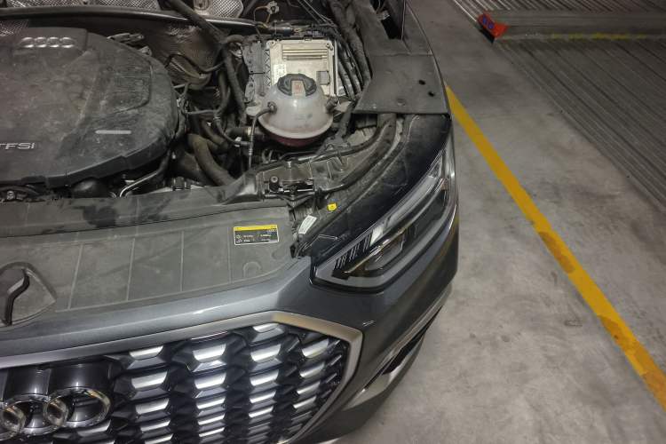 Used Audi Q5L Sportback 2021 40 TFSI Luxury Edition Engine Bay Left