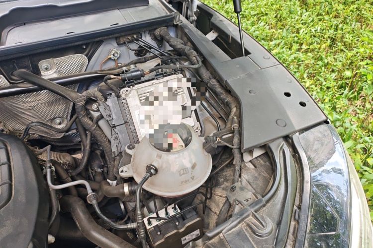 Used Audi Q5L Sportback 2021 40 TFSI Luxury Edition Engine Bay Left