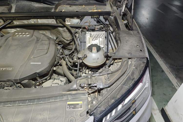 Used Audi Q5L Sportback 2021 45 TFSI Luxury Edition Engine Bay Left