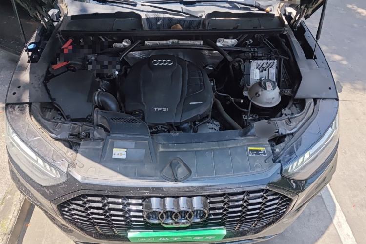 Used Audi Q5L Sportback 2021 45 TFSI Luxury Edition Engine Bay