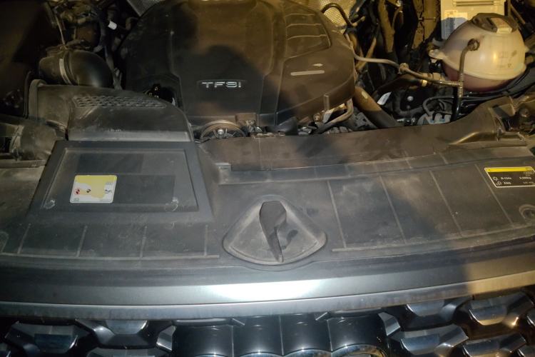Used Audi Q5L Sportback 2021 40 TFSI Luxury Edition Engine Bay