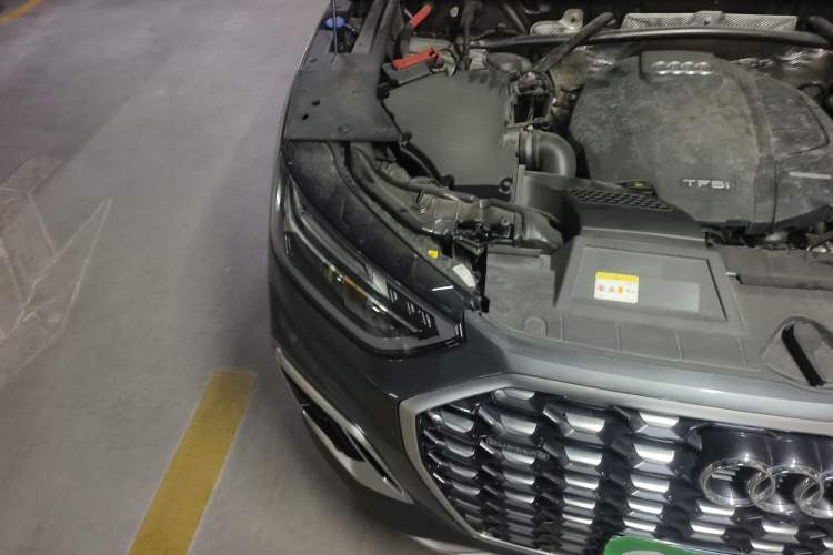 Used Audi Q5L Sportback 2021 40 TFSI Luxury Edition Engine Bay Right