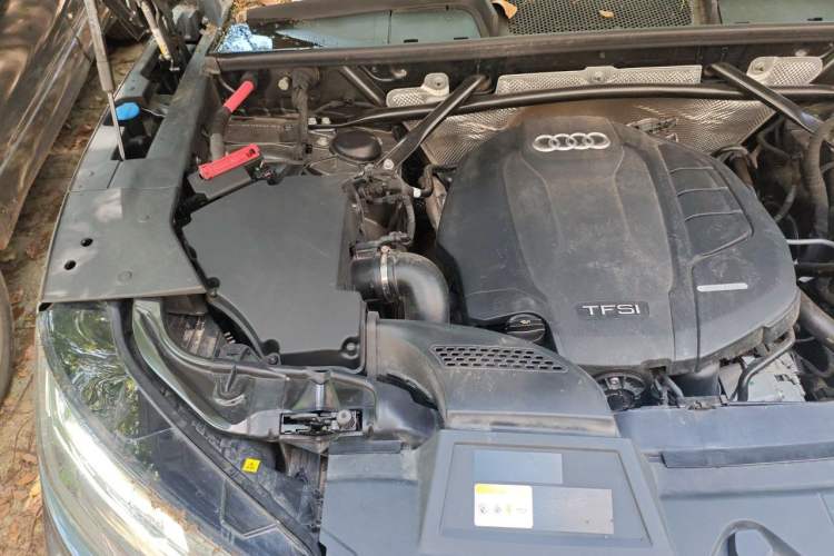 Used Audi Q5L Sportback 2021 40 TFSI Luxury Edition Engine Bay Right