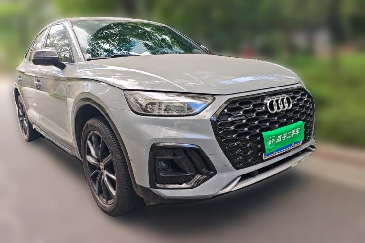 Used Audi Q5L Sportback 2021 40 TFSI Luxury Edition Front Right 45 Deg