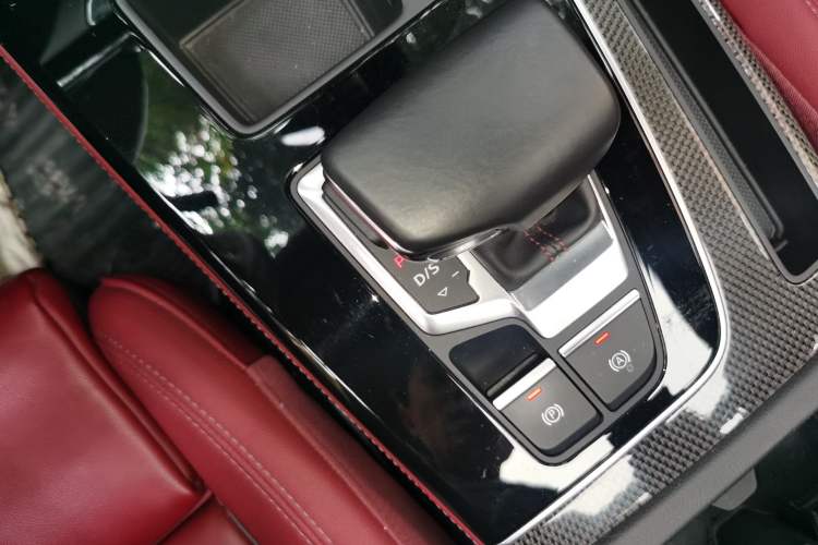Used Audi Q5L Sportback 2021 40 TFSI Enjoy Life Edition Gear Lever