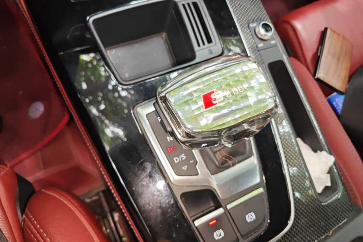 Used Audi Q5L Sportback 2021 40 TFSI Enjoy Life Edition Gear Lever