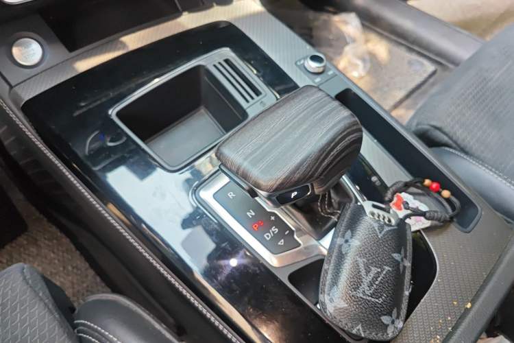Used Audi Q5L Sportback 2021 45 TFSI Luxury Edition Gear Lever