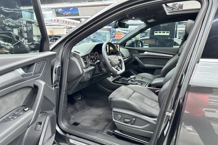 Used Audi Q5L Sportback 2021 45 TFSI Luxury Edition Interior 4