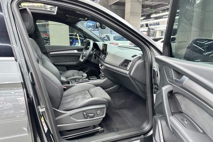 Used Audi Q5L Sportback 2021 45 TFSI Luxury Edition Interior 6