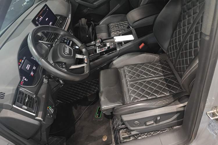 Used Audi Q5L Sportback 2021 40 TFSI Launch Special Edition Left Front Seat
