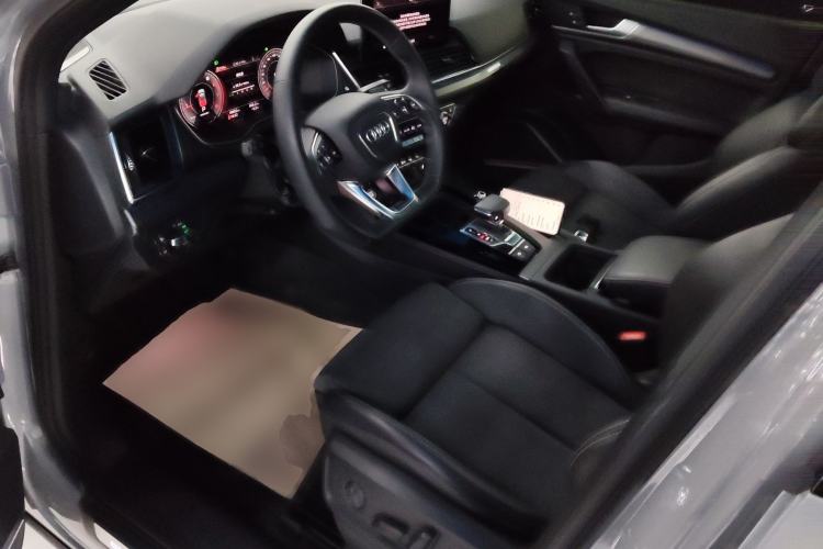 Used Audi Q5L Sportback 2021 40 TFSI Launch Special Edition Left Front Seat