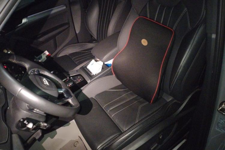 Used Audi Q5L Sportback 2021 40 TFSI Fashion Model Left Front Seat