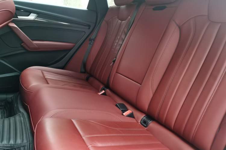 Used Audi Q5L Sportback 2021 40 TFSI Enjoy Life Edition Left Rear Seat