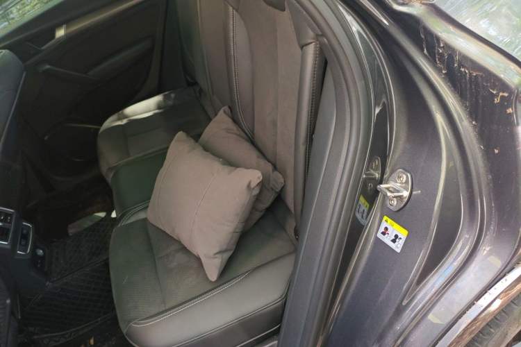 Used Audi Q5L Sportback 2021 40 TFSI Luxury Edition Left Rear Seat