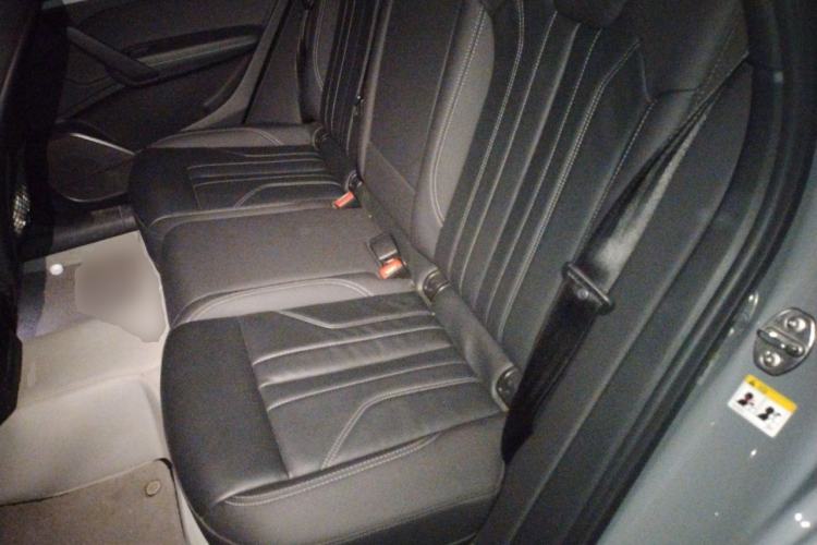 Used Audi Q5L Sportback 2021 40 TFSI Fashion Model Left Rear Seat