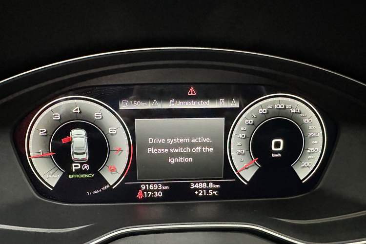 Used Audi Q5L Sportback 2021 45 TFSI Luxury Edition Odometer Close Up