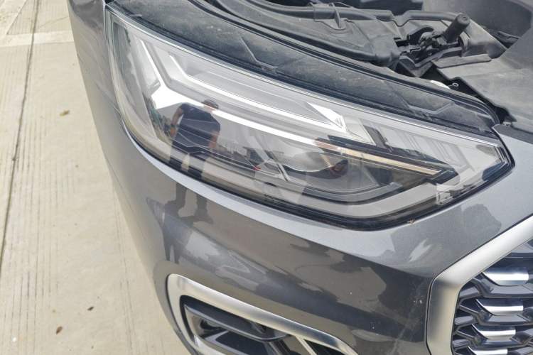Used Audi Q5L Sportback 2021 40 TFSI Luxury Edition Right Front Headlight