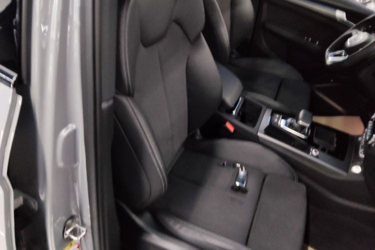 Used Audi Q5L Sportback 2021 40 TFSI Launch Special Edition Right Front Seat