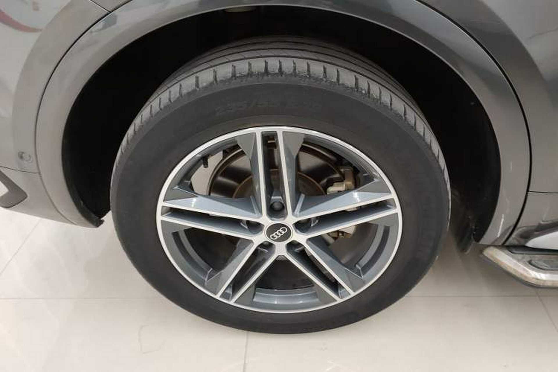 Used Audi Q5L Sportback 2021 40 TFSI Fashion Model Right Rear Wheel Hub
