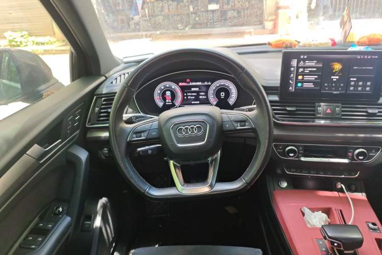 Used Audi Q5L Sportback 2021 40 TFSI Luxury Edition Steering Wheel