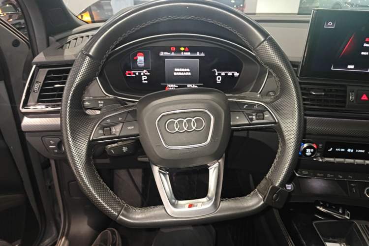 Used Audi Q5L Sportback 2021 40 TFSI Launch Special Edition Steering Wheel