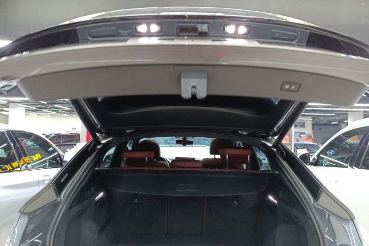 Used Audi Q5L Sportback 2021 40 TFSI Enjoy Life Edition Trunk