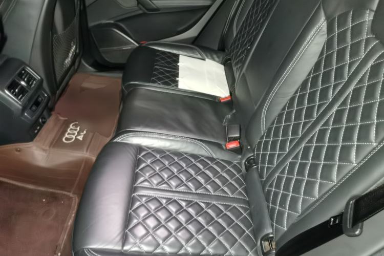 Used Audi Q5L Sportback 2021 45 TFSI Prestige Edition Left Rear Seat