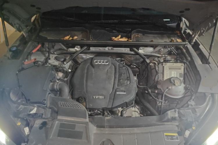Used Audi Q5L Sportback 2021 40 TFSI Fashion Model Engine Bay