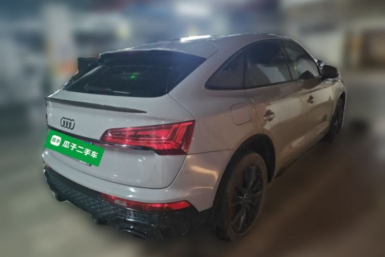 Used Audi Q5L Sportback 2021 40 TFSI Fashion Model Rear Right 45 Deg
